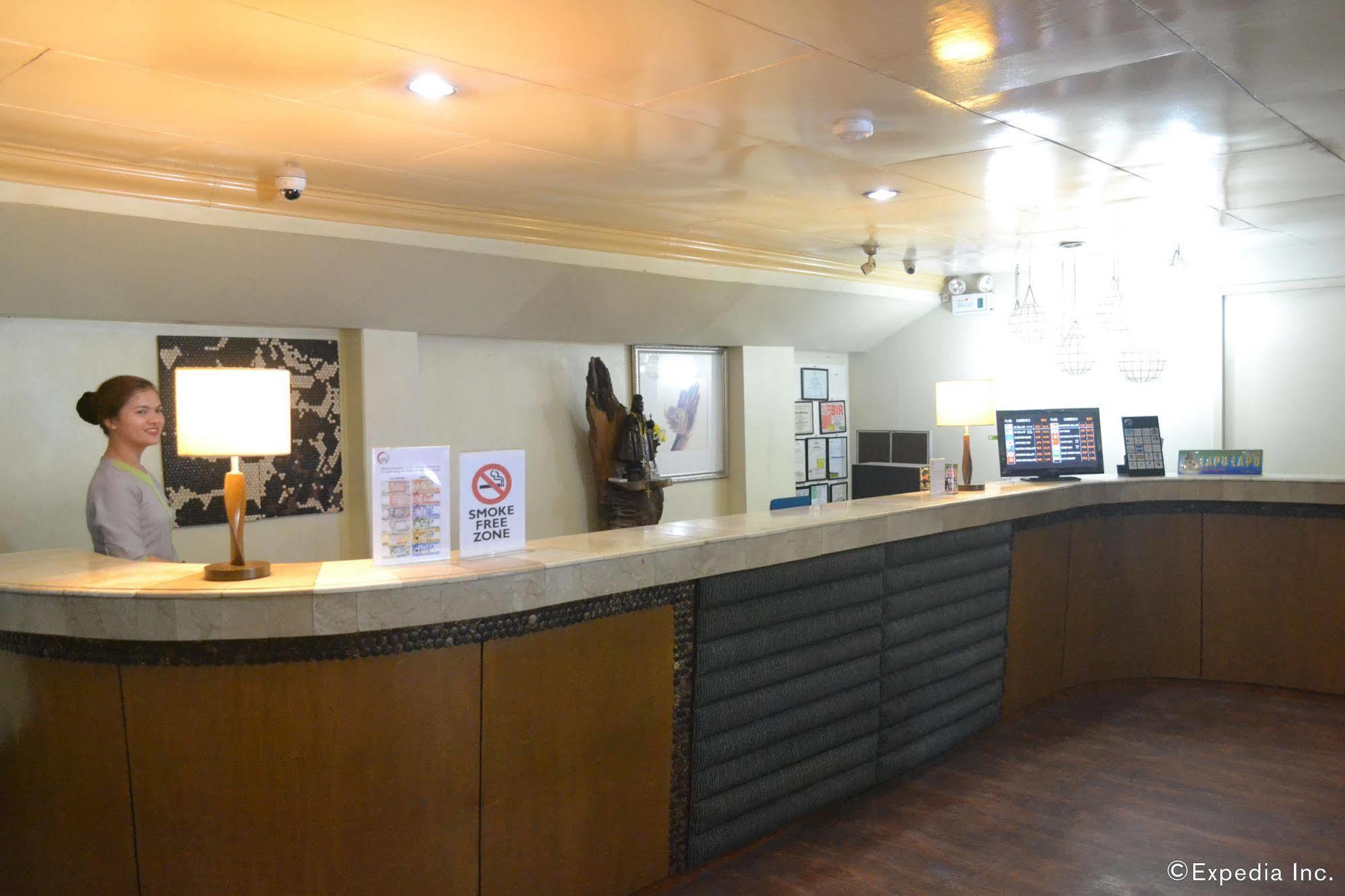 Hotel Cesario Lapu-Lapu City Exterior photo